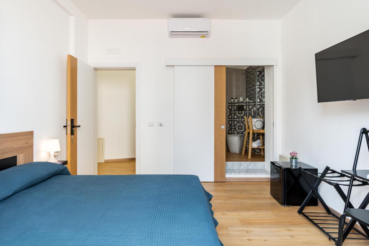 Catania Central Guest House - Rooms With Balcony 외부 사진